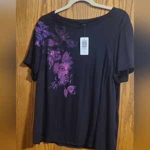 Black with purple flowers Torrid Short Sleeve top